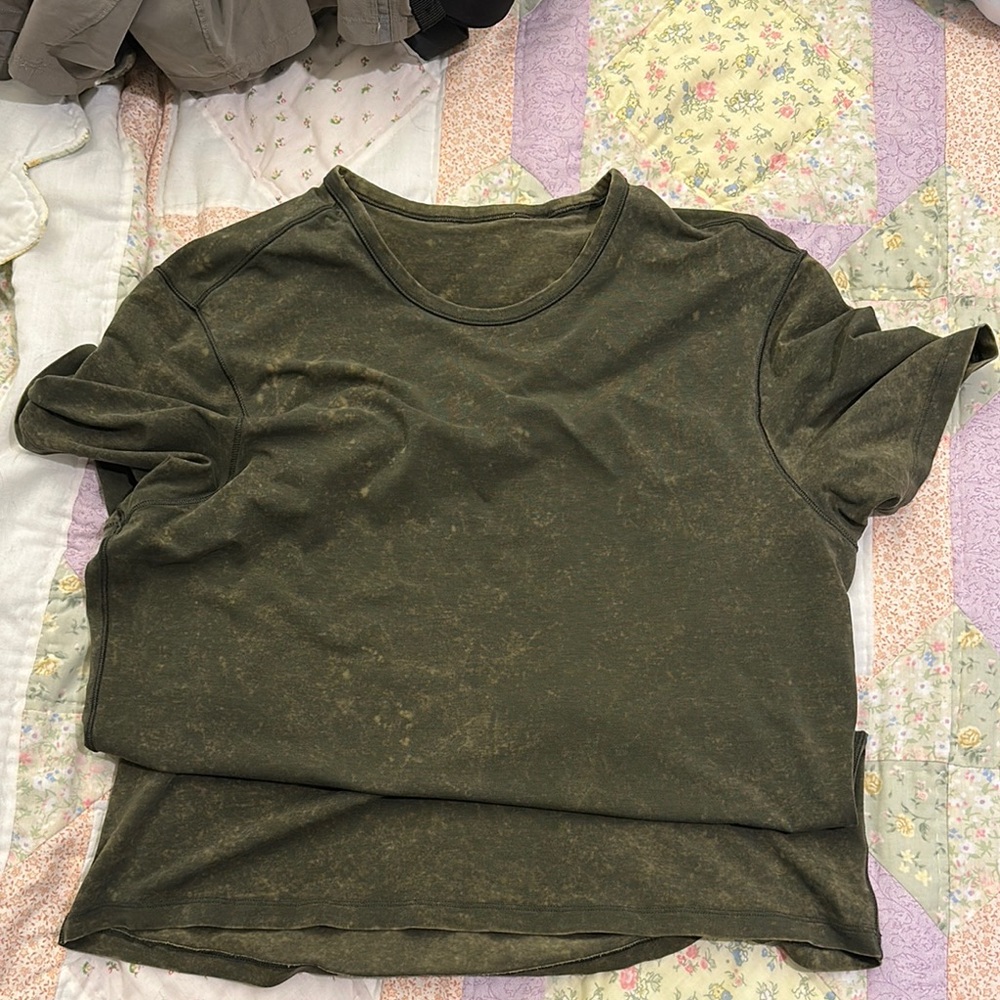 Lululemon Mens Green Acid Wash T-Shirt